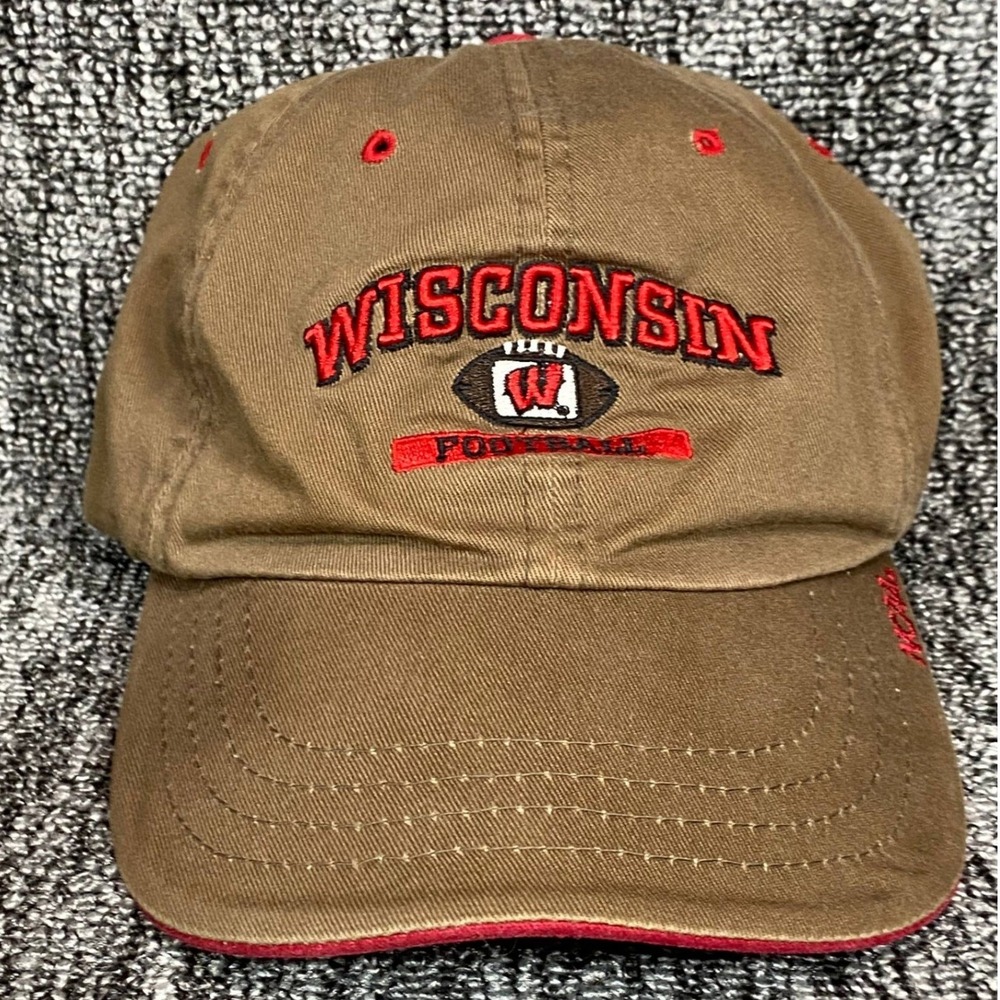 VTG Zephyr Wisconsin Badgers Football Dad Hat Cap Men OS Khaki Red Strapback